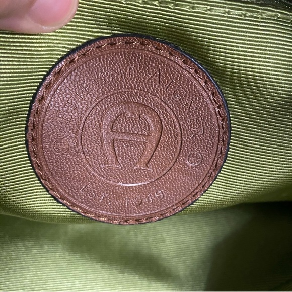 VINTAGE ETIENNE AIGNER CASSIDY CANVAS COLLECTION STYLE COLOR “MULT FABRIC FAMUL” - Picture 10 of 11